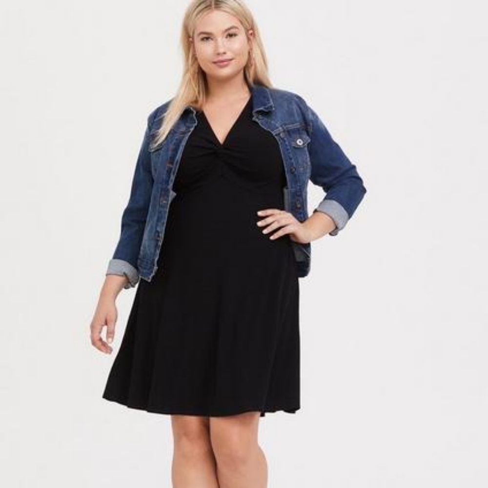 TORRID Mini Rib Knit Twister Front Skater Pullover Dress L Business Casual